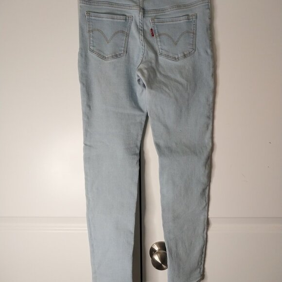 2 Levis Pull-On Jeggings - Picture 6 of 10